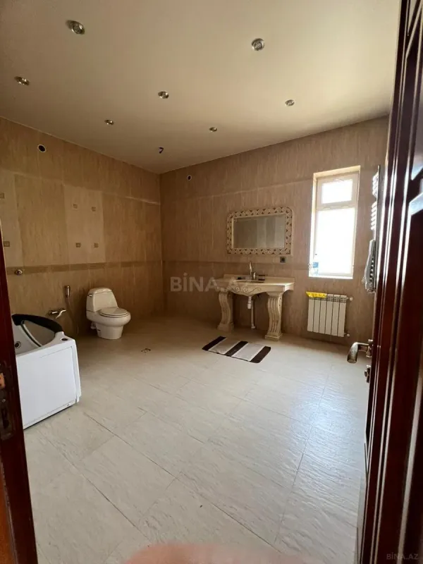 Satılır 6 otaqlı həyət evi 400 m²