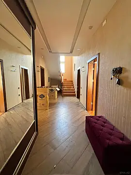 Satılır 6 otaqlı həyət evi 400 m²