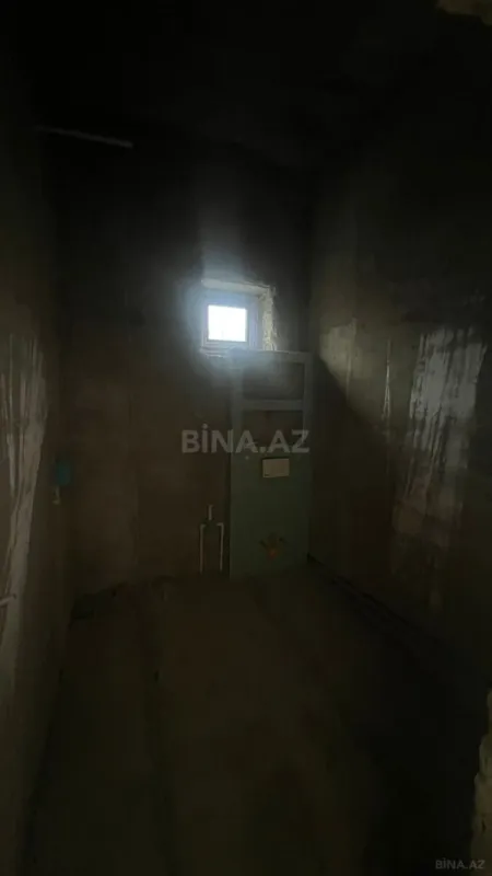 Satılır 6 otaqlı həyət evi 366 m²