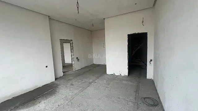 Satılır 6 otaqlı həyət evi 366 m²