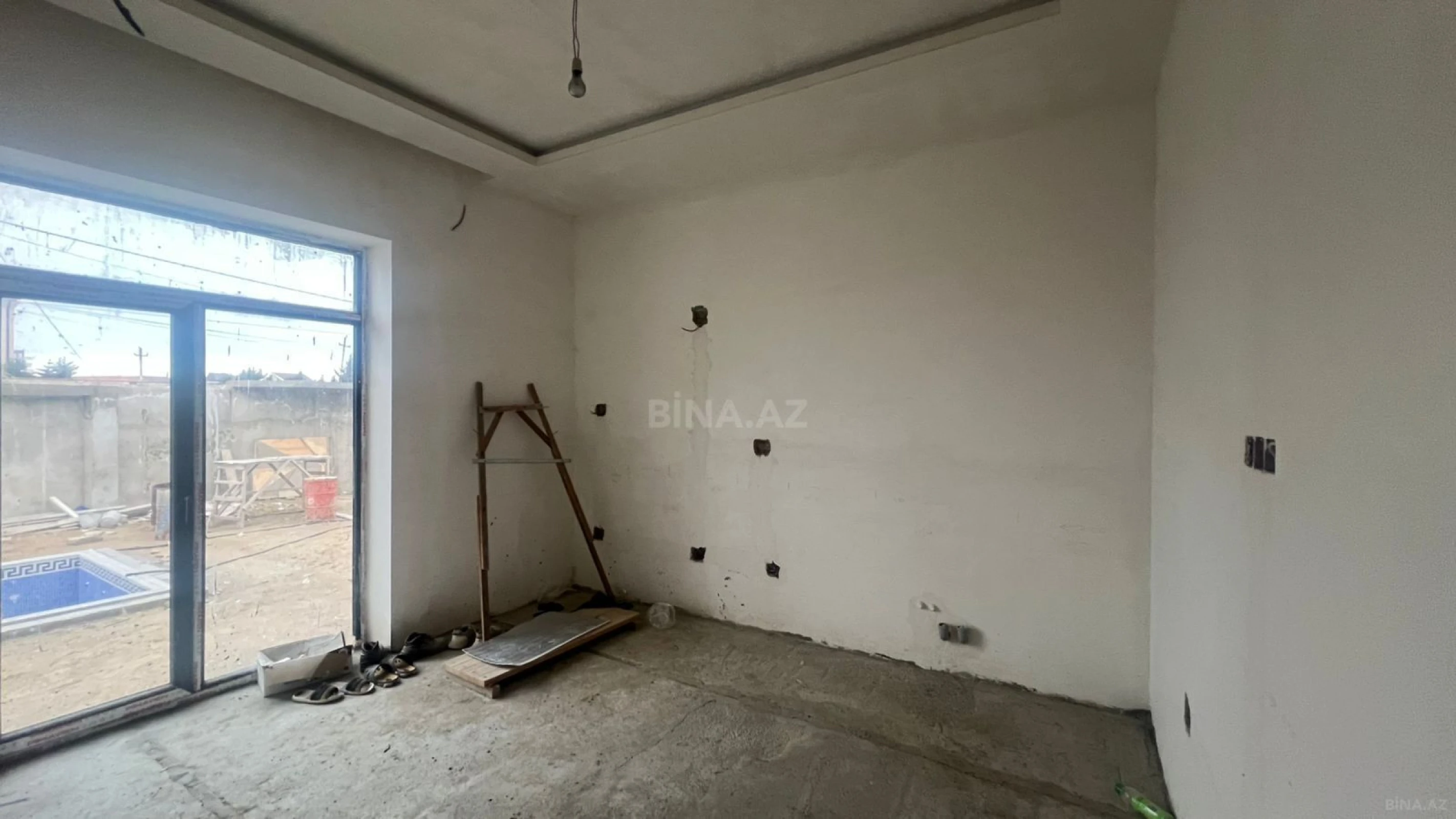Satılır 6 otaqlı həyət evi 366 m²