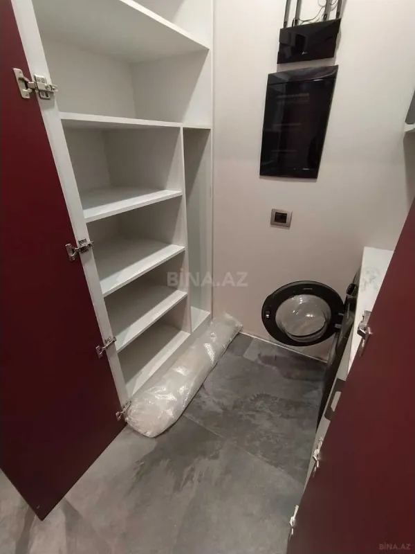 Kirayə verilir 3 otaqlı mənzil 130 m²