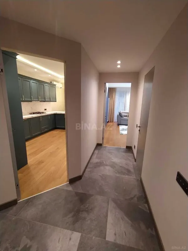Kirayə verilir 3 otaqlı mənzil 130 m²