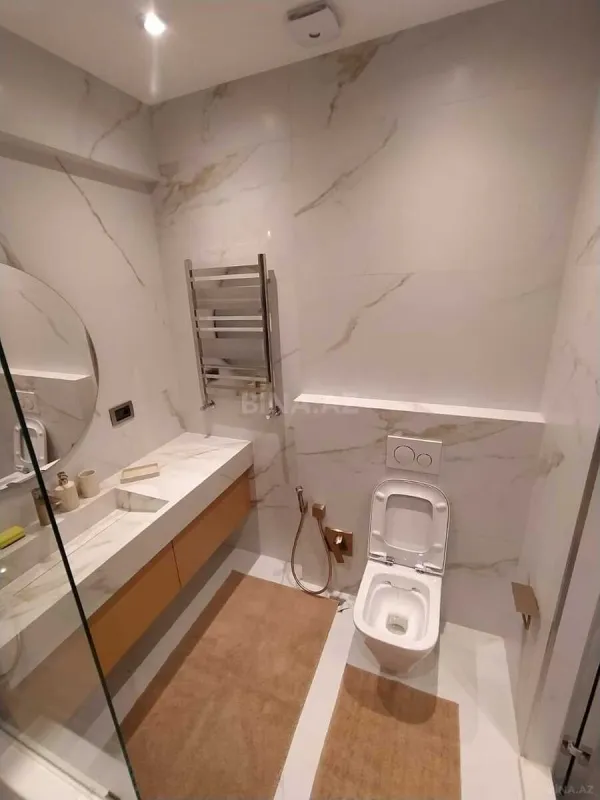 Kirayə verilir 3 otaqlı mənzil 130 m²