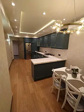 Kirayə verilir 3 otaqlı mənzil 130 m²