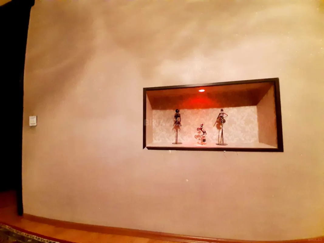 Satılır 4 otaqlı həyət evi 220 m²