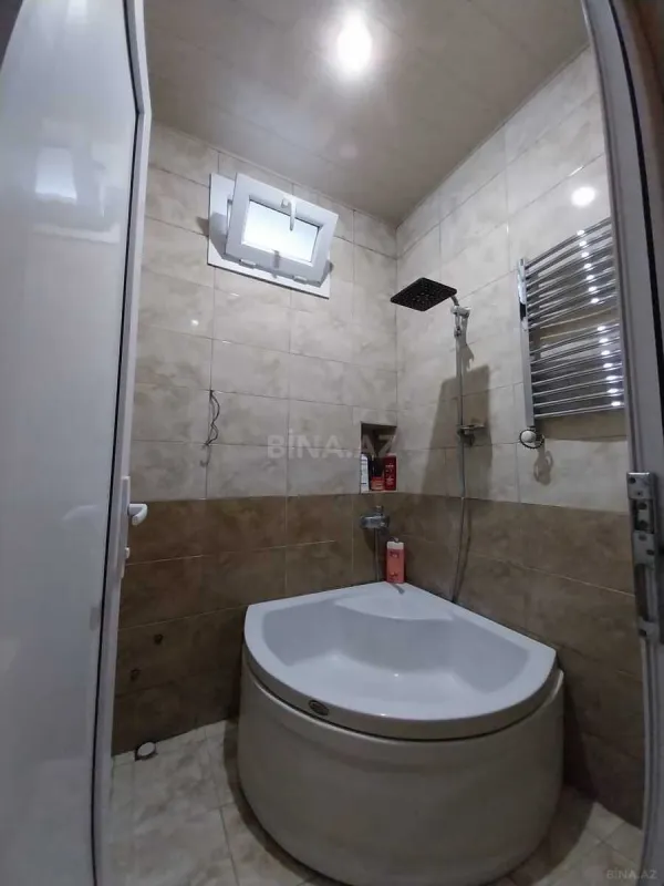 Satılır 4 otaqlı həyət evi 220 m²