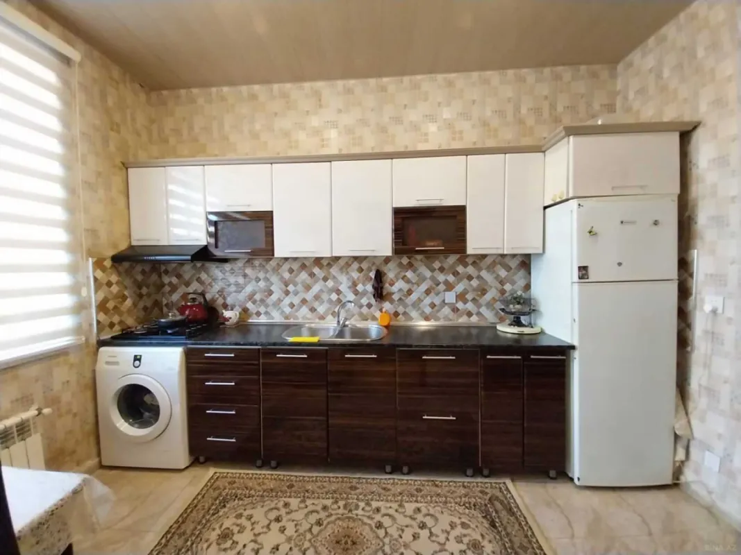 Satılır 4 otaqlı həyət evi 220 m²