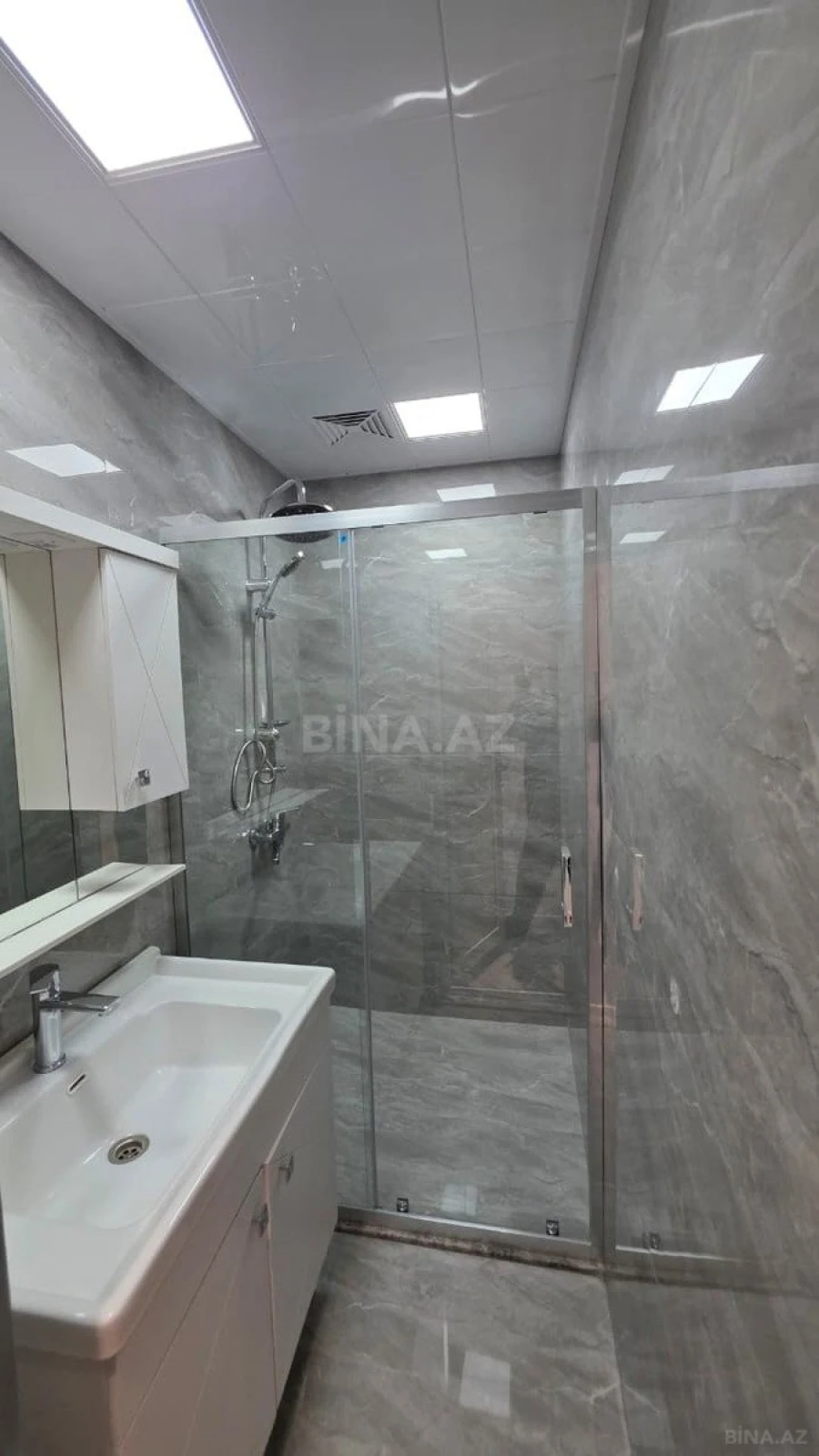 Satılır 2 otaqlı mənzil 55 m²
