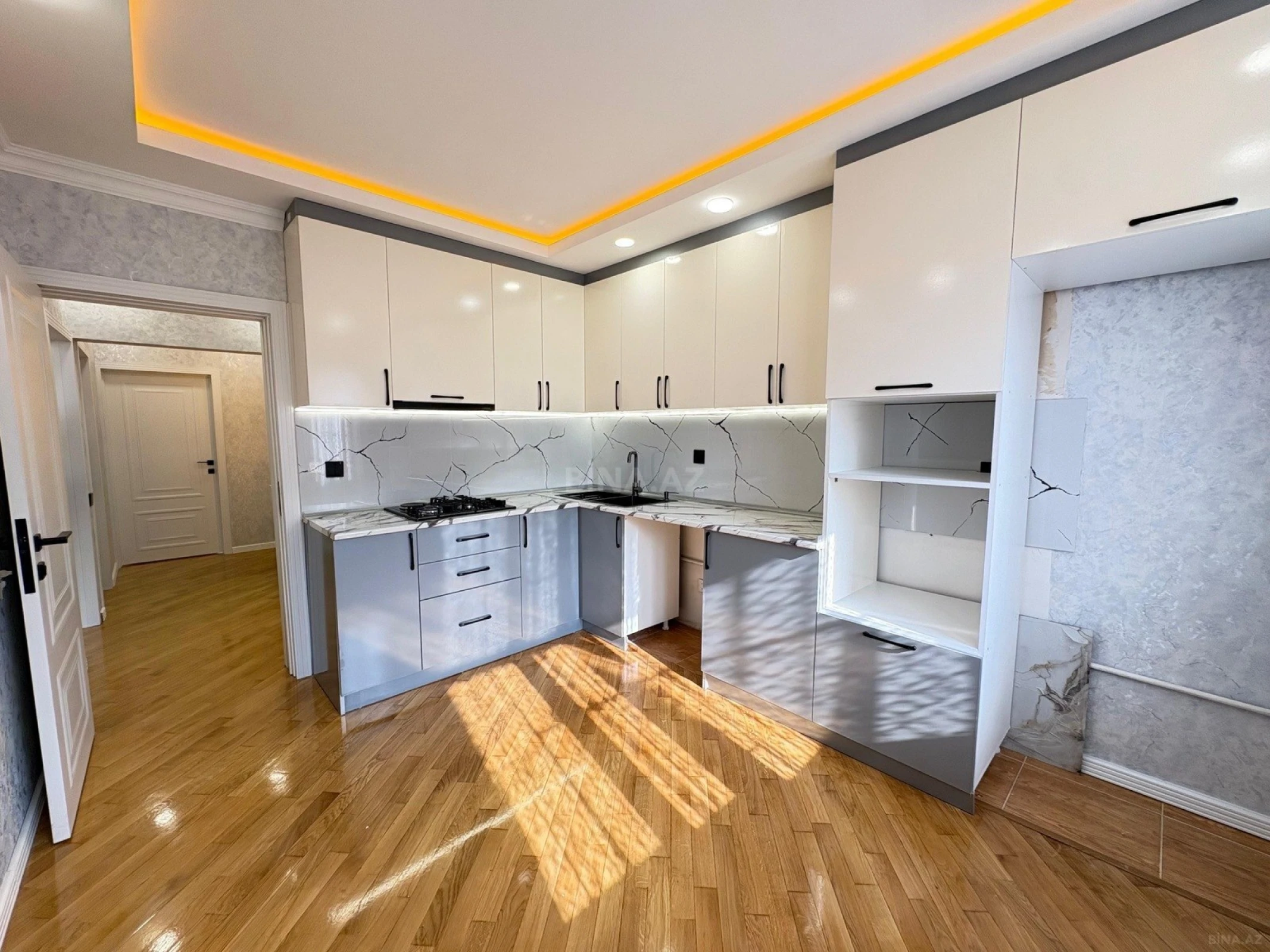 Satılır 2 otaqlı mənzil 65 m²