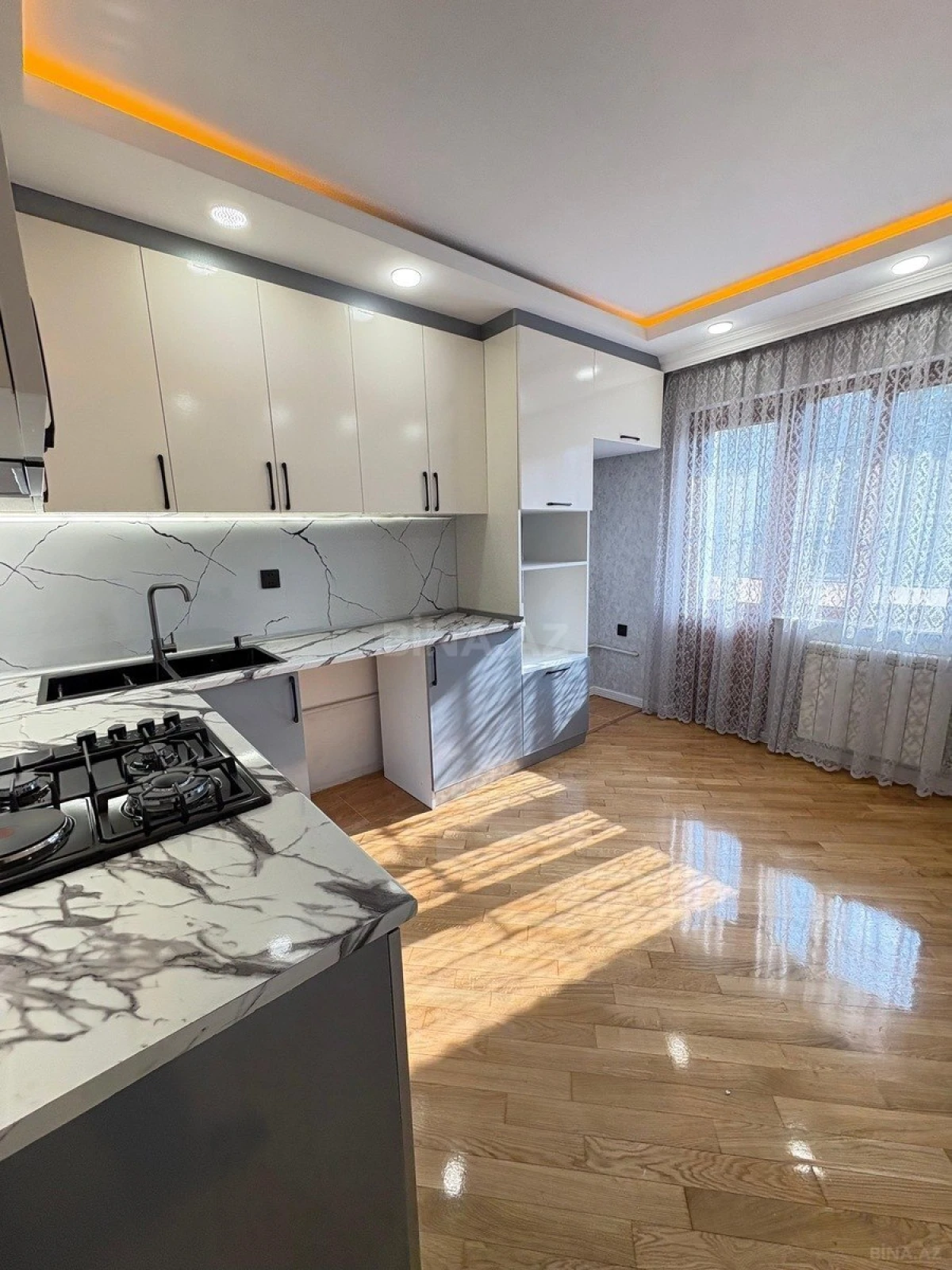 Satılır 2 otaqlı mənzil 65 m²