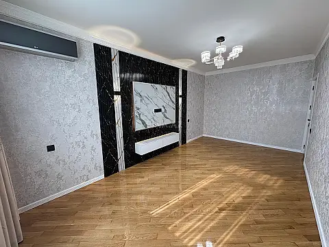 Satılır 2 otaqlı mənzil 65 m²