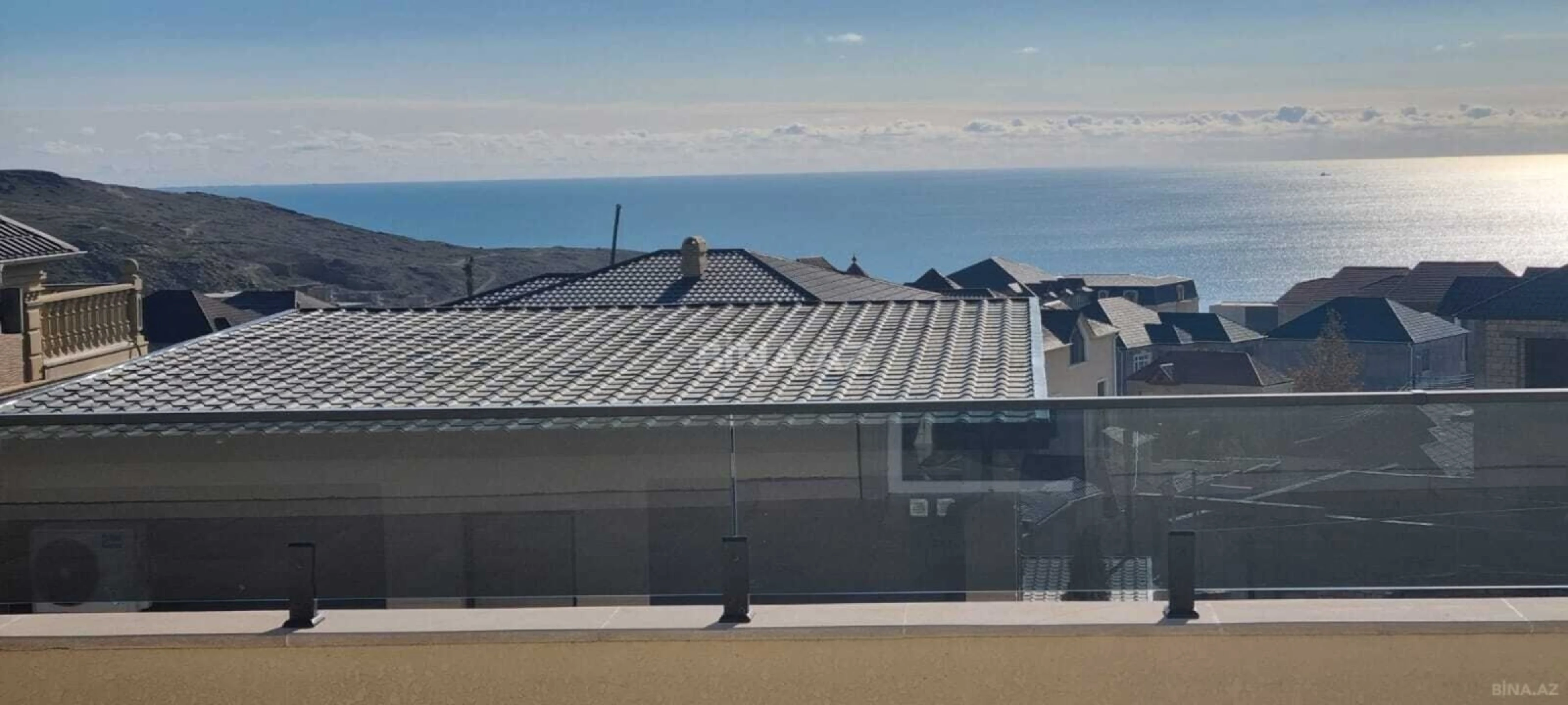 Satılır 7 otaqlı həyət evi 440 m²