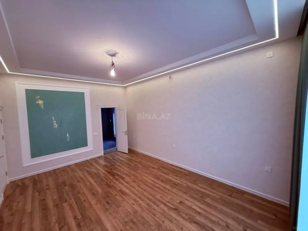 Satılır 7 otaqlı həyət evi 440 m²