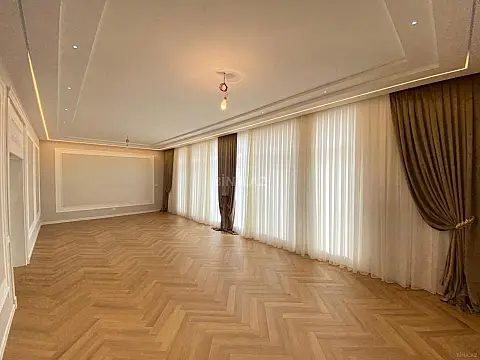 Satılır 7 otaqlı həyət evi 440 m²