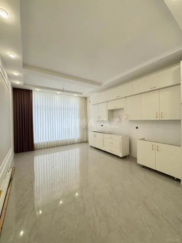 Satılır 7 otaqlı həyət evi 440 m²