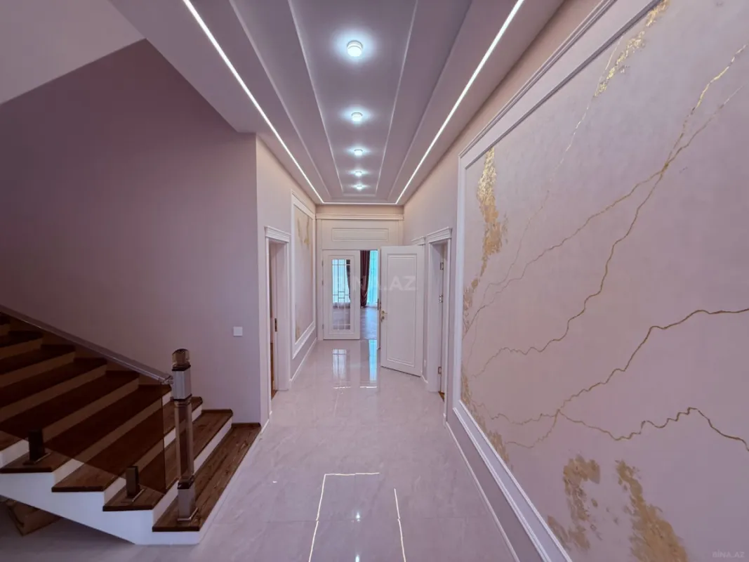 Satılır 7 otaqlı həyət evi 440 m²