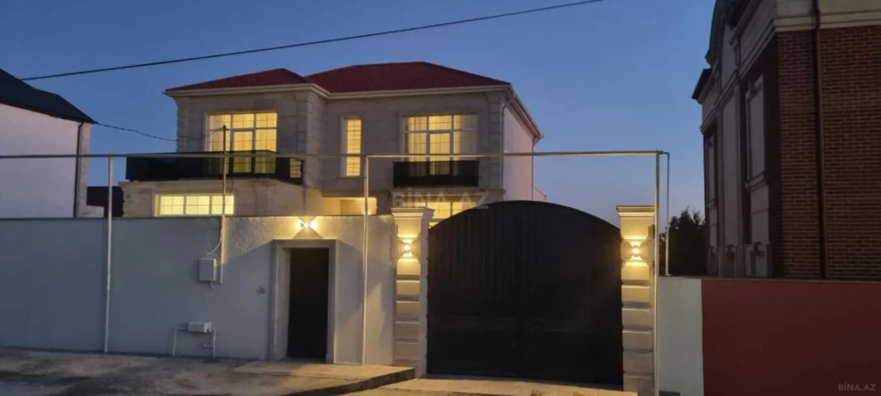 Satılır 7 otaqlı həyət evi 440 m²