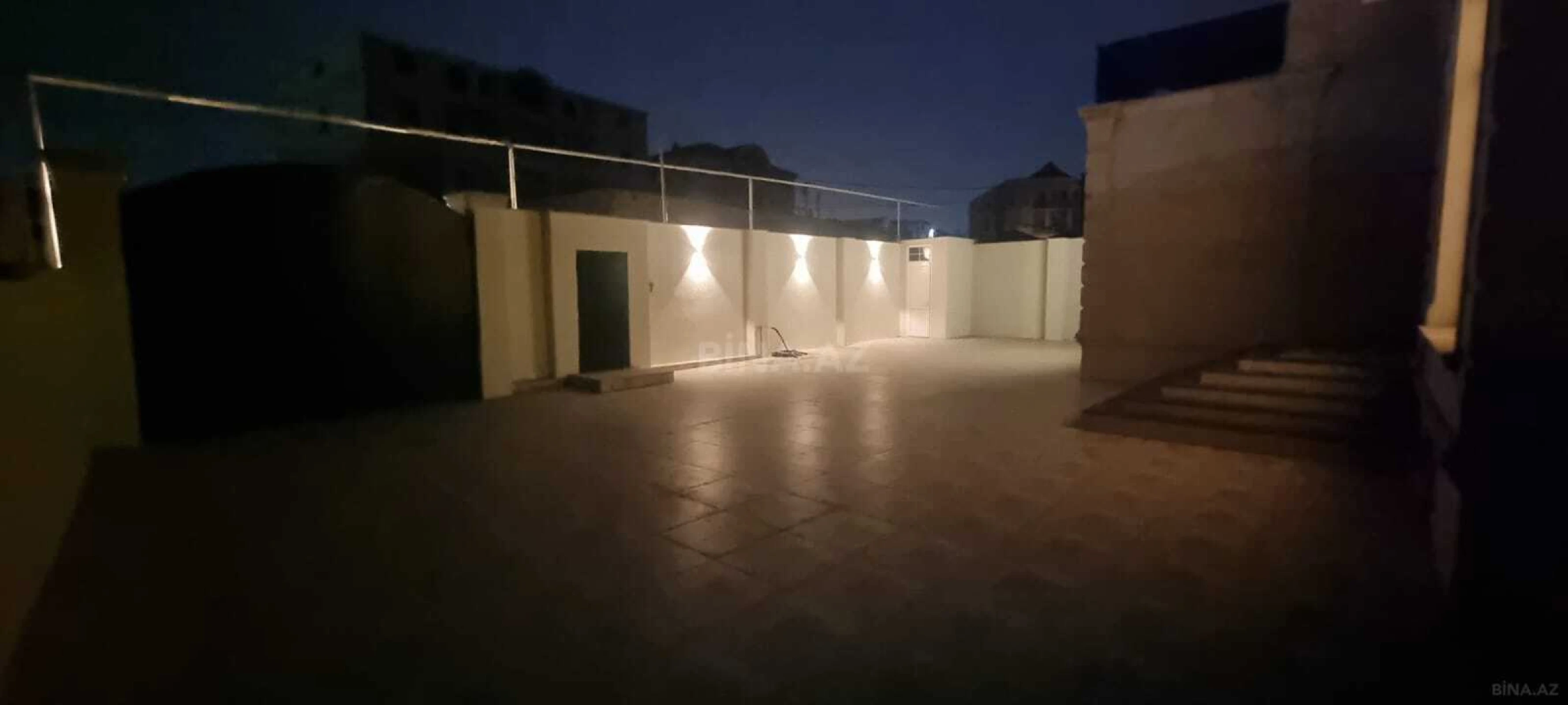 Satılır 7 otaqlı həyət evi 440 m²