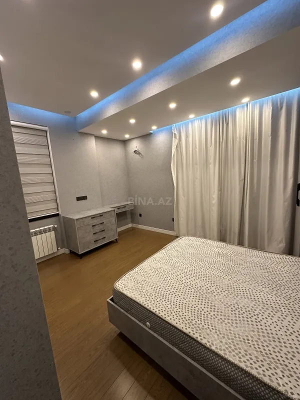 Kirayə verilir 3 otaqlı mənzil 116 m²