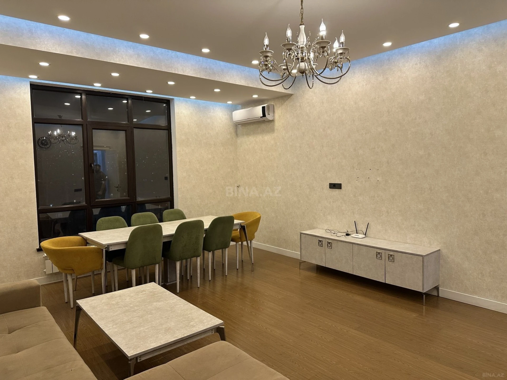 Kirayə verilir 3 otaqlı mənzil 116 m²