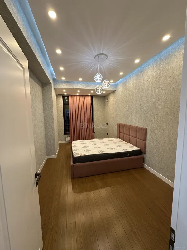 Kirayə verilir 3 otaqlı mənzil 116 m²