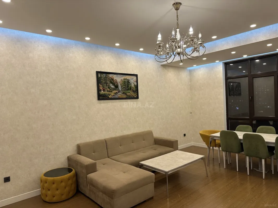 Kirayə verilir 3 otaqlı mənzil 116 m²