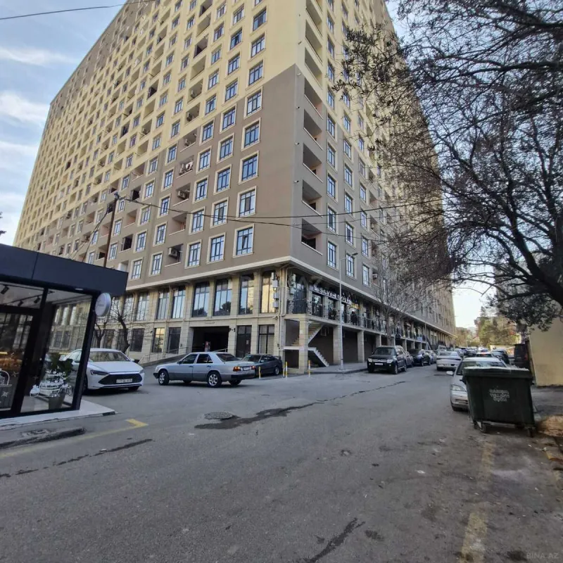 Kirayə verilir 3 otaqlı mənzil 116 m²