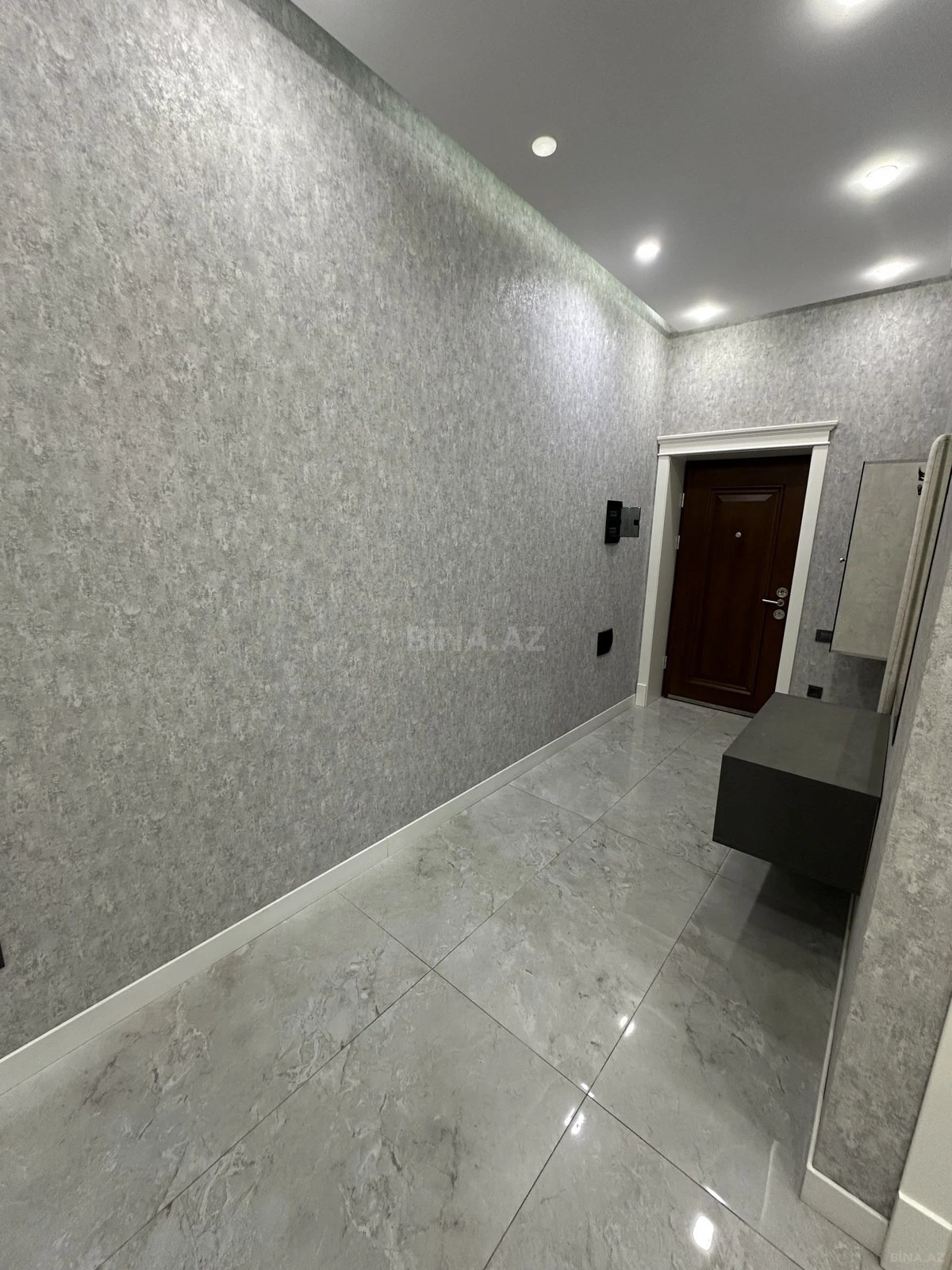 Kirayə verilir 3 otaqlı mənzil 116 m²
