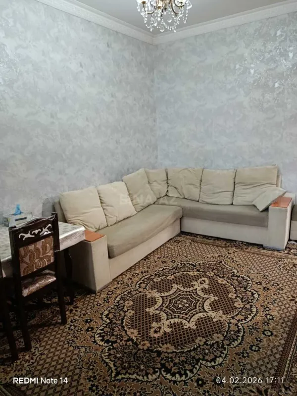Kirayə verilir 2 otaqlı mənzil 70 m²