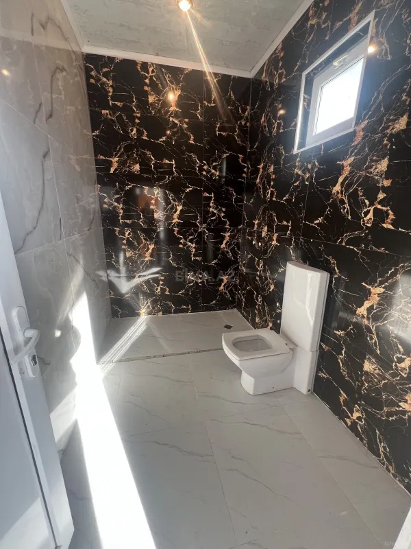 Satılır 4 otaqlı həyət evi 100 m²