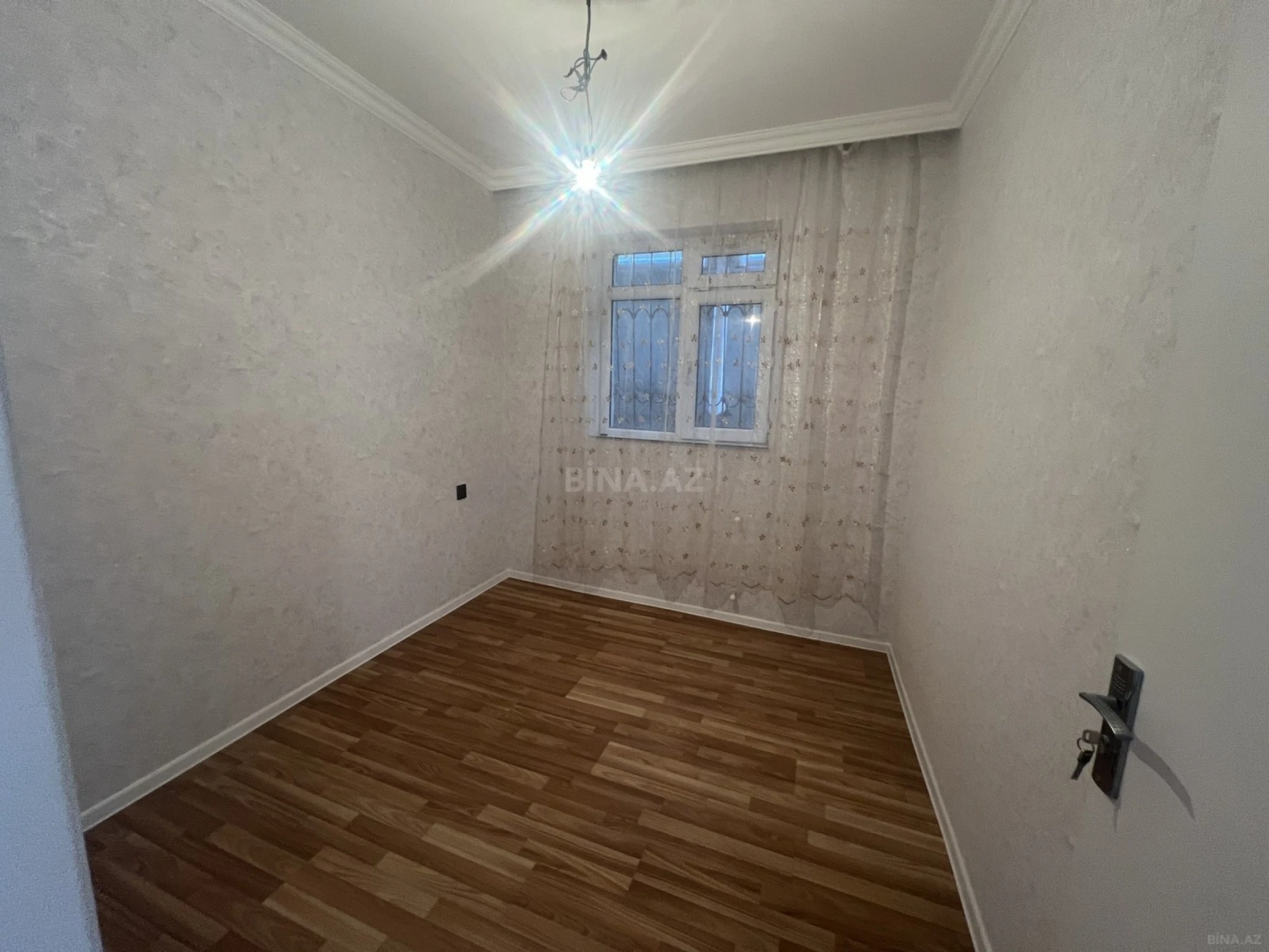 Satılır 4 otaqlı həyət evi 100 m²