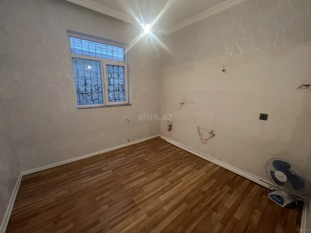 Satılır 4 otaqlı həyət evi 100 m²