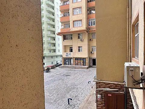 Satılır 2 otaqlı mənzil 56 m²