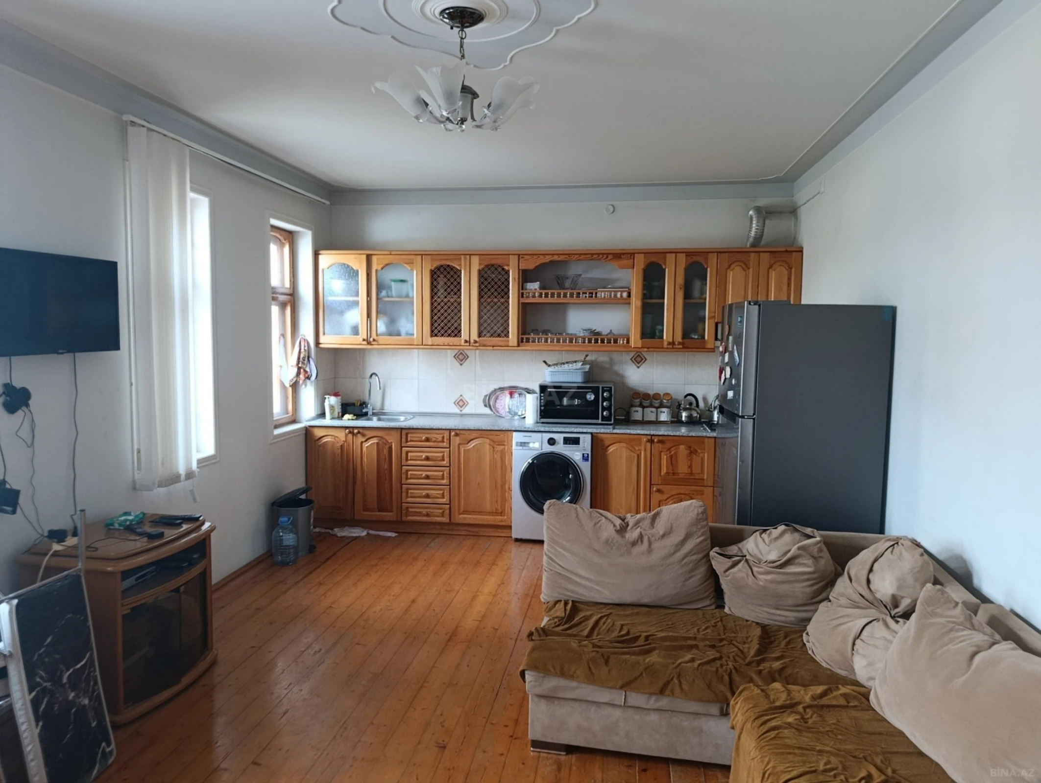 Satılır 5 otaqlı həyət evi 200 m²