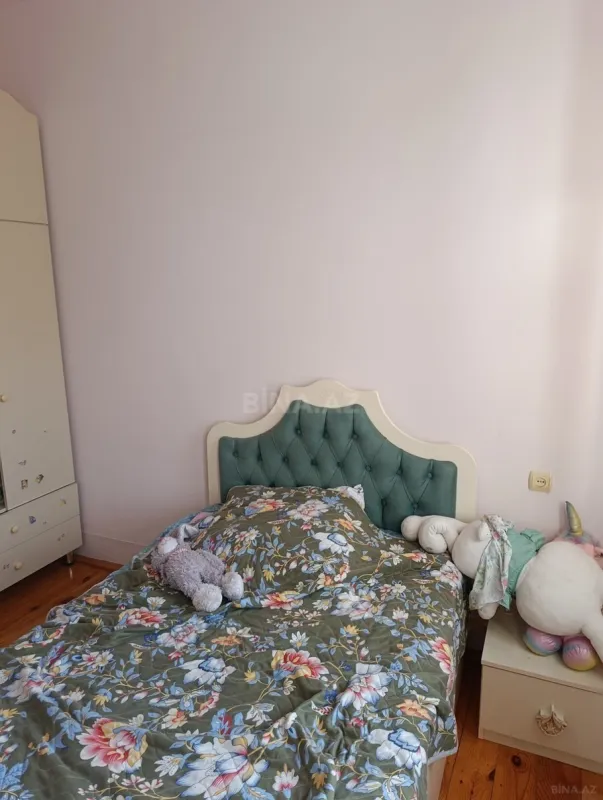 Satılır 5 otaqlı həyət evi 200 m²