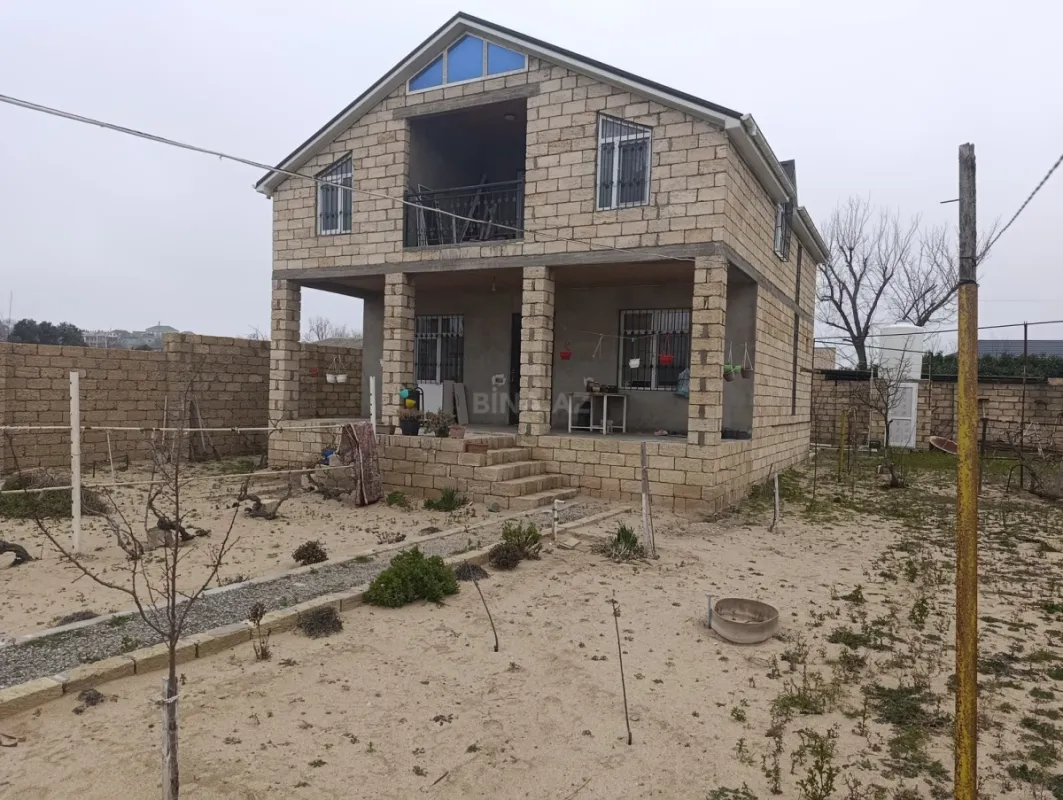 Satılır 5 otaqlı həyət evi 150 m²