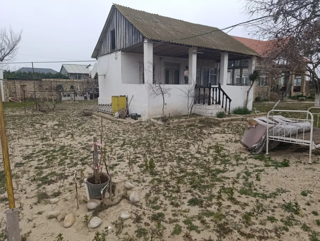 Satılır 5 otaqlı həyət evi 150 m²