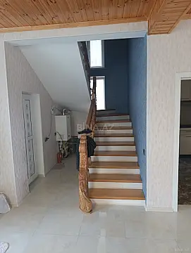 Satılır 5 otaqlı həyət evi 150 m²