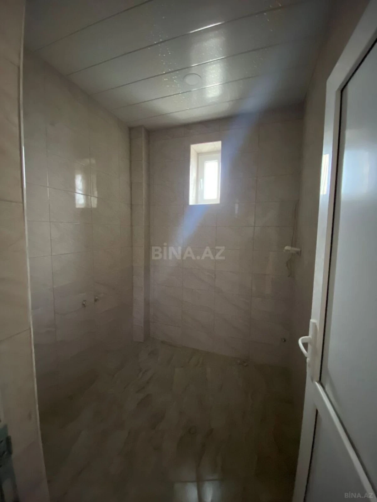 Satılır 11 otaqlı həyət evi 369 m²