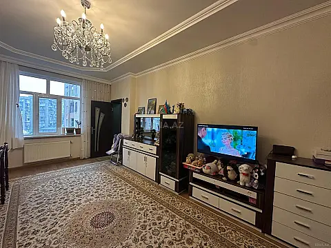 Satılır 2 otaqlı mənzil 56 m²