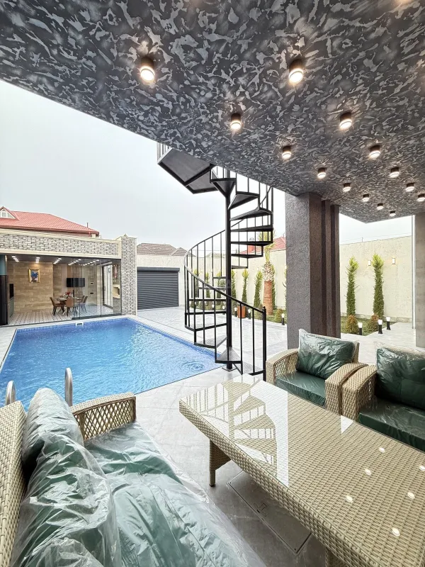 Satılır 5 otaqlı həyət evi 170 m²