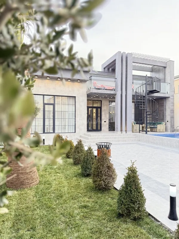 Satılır 5 otaqlı həyət evi 170 m²