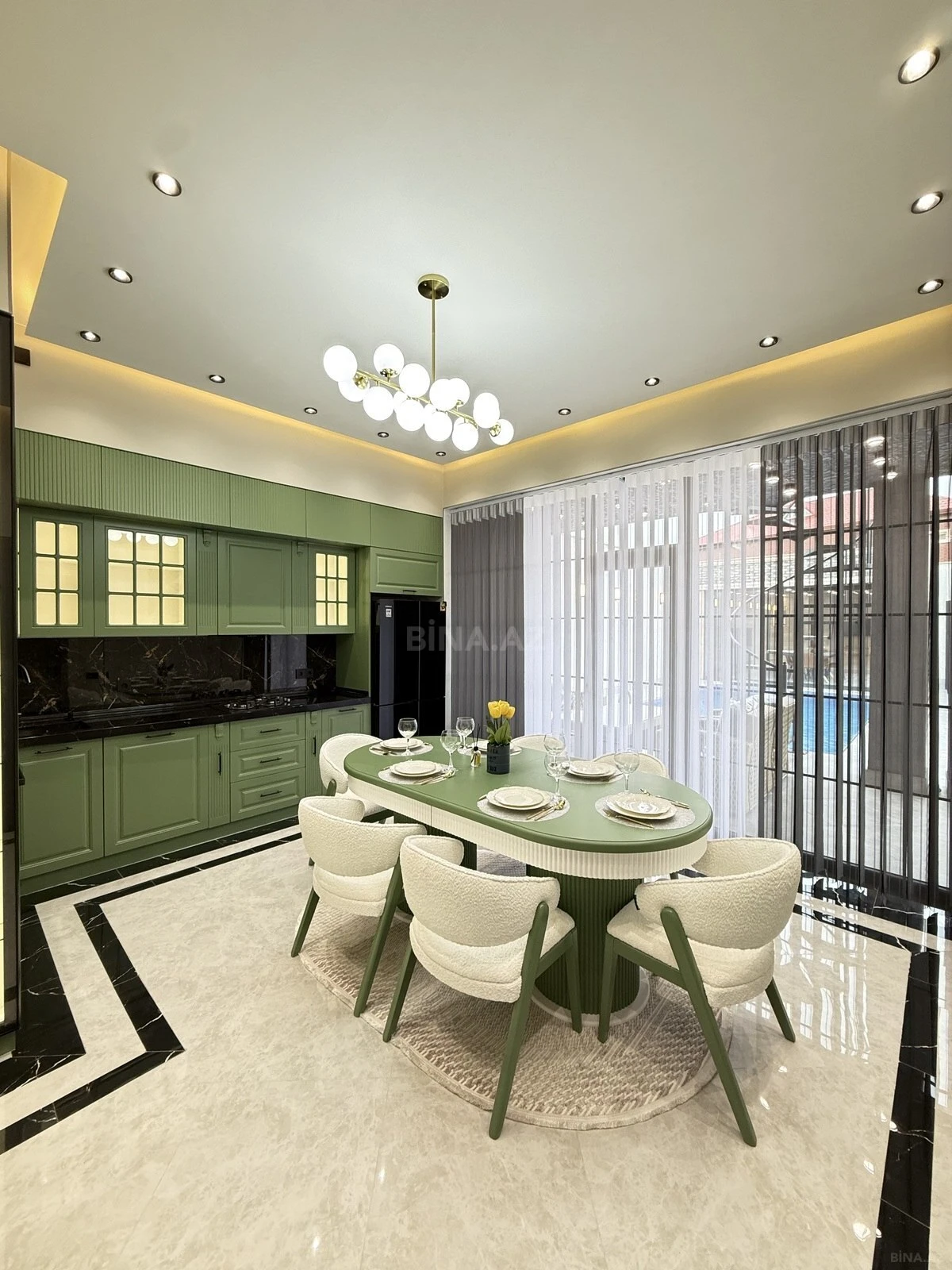 Satılır 5 otaqlı həyət evi 170 m²