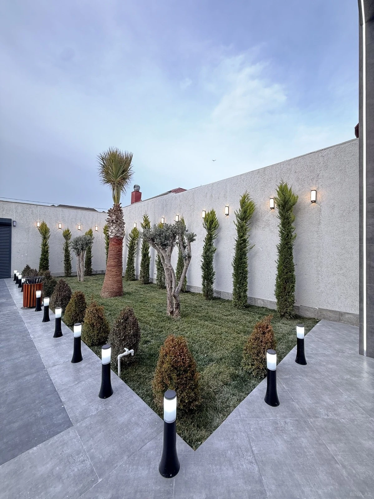 Satılır 5 otaqlı həyət evi 170 m²