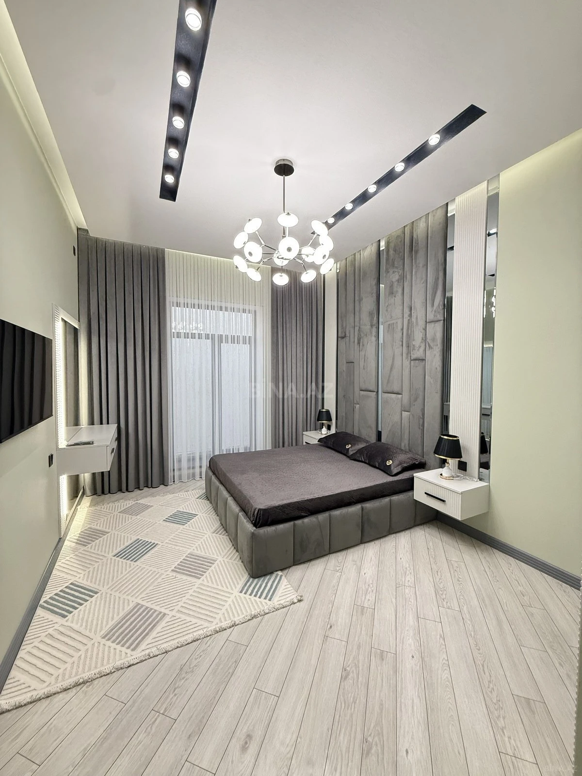 Satılır 5 otaqlı həyət evi 170 m²