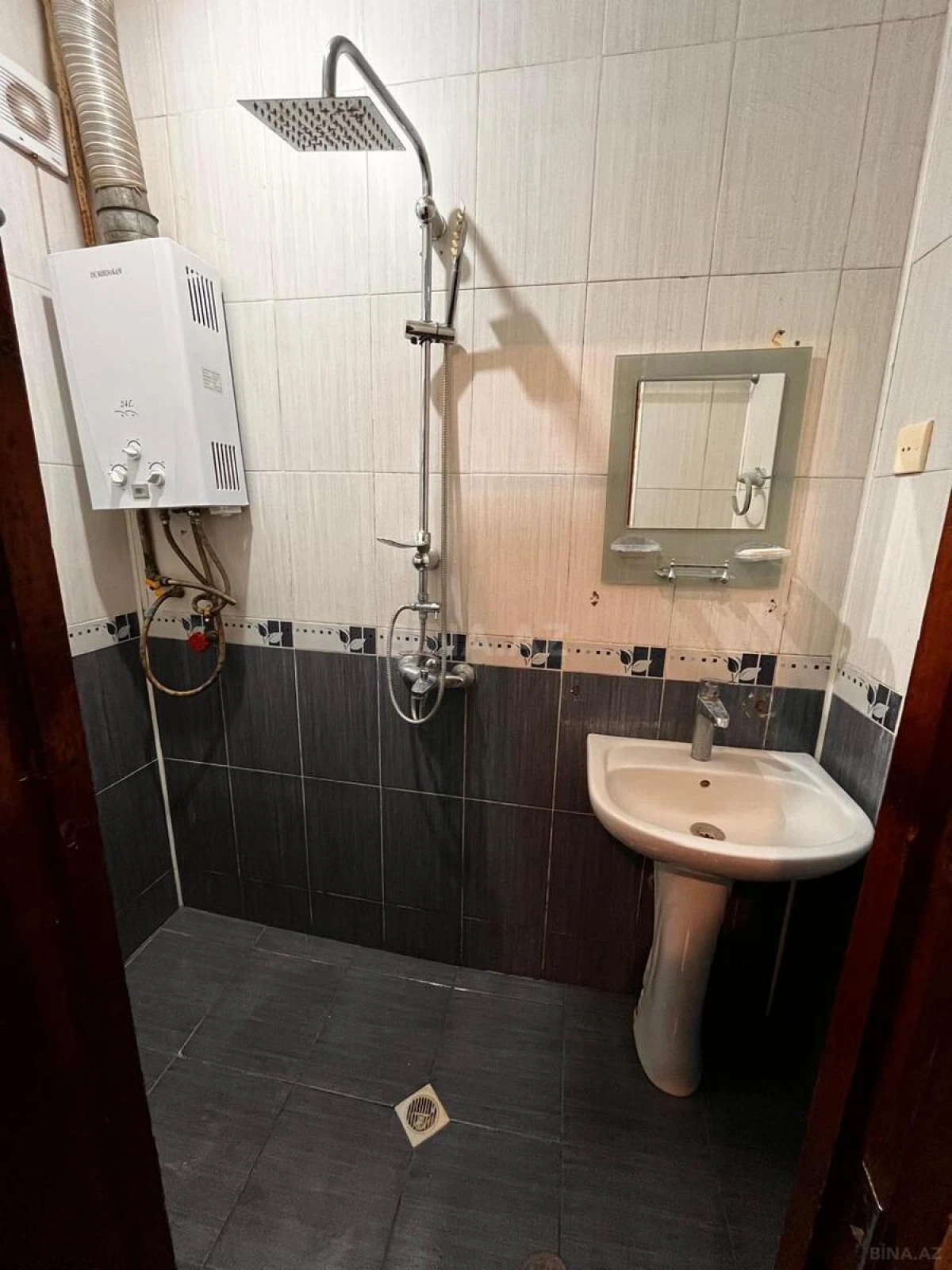 Satılır 2 otaqlı mənzil 45 m²