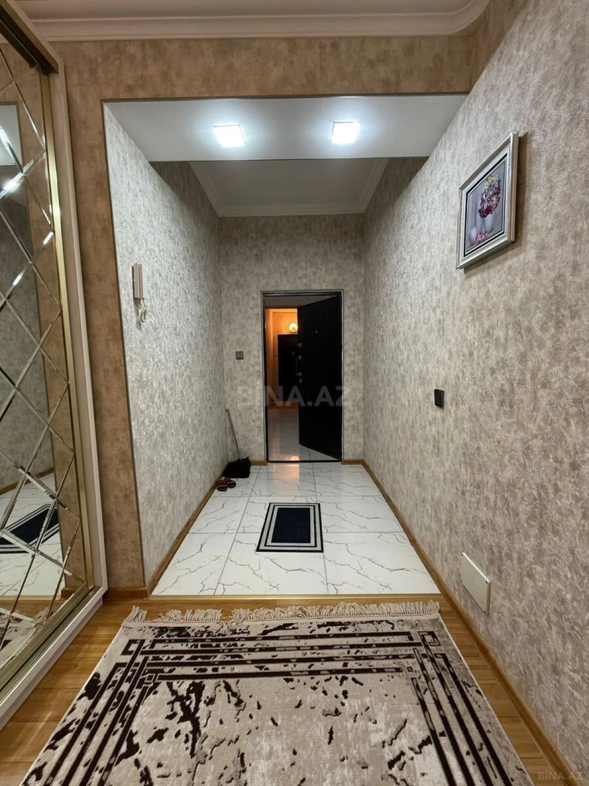 Satılır 3 otaqlı mənzil 120 m²