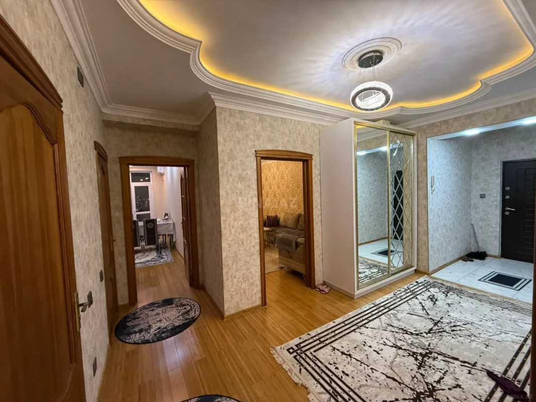 Satılır 3 otaqlı mənzil 120 m²
