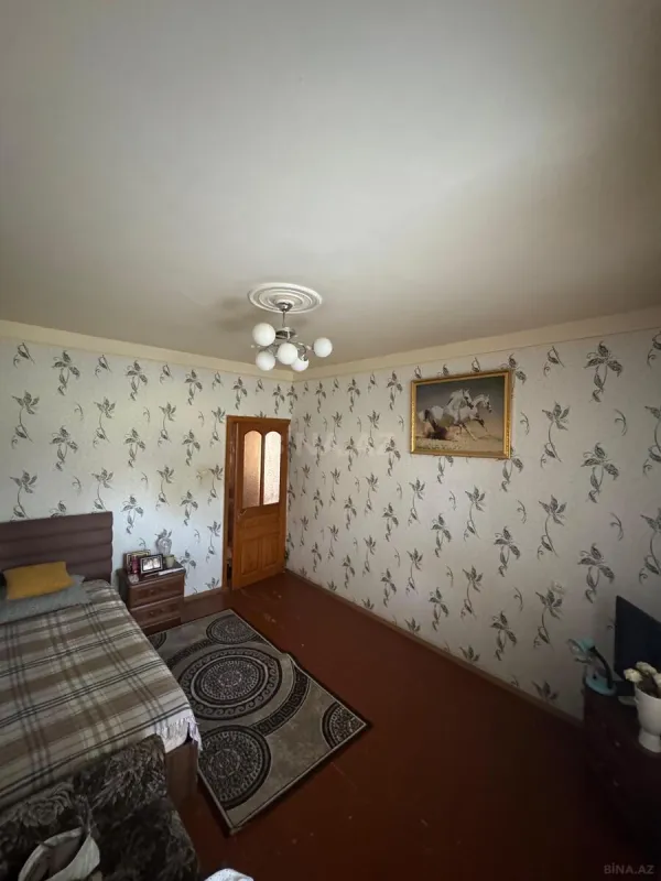 Satılır 5 otaqlı mənzil 110 m²